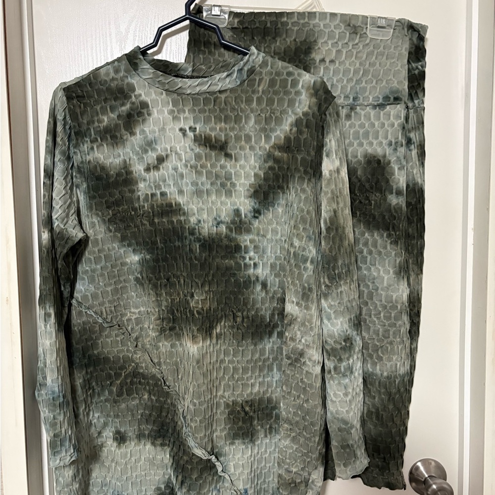 Green Tie-Dye Textured Top and Pants Set